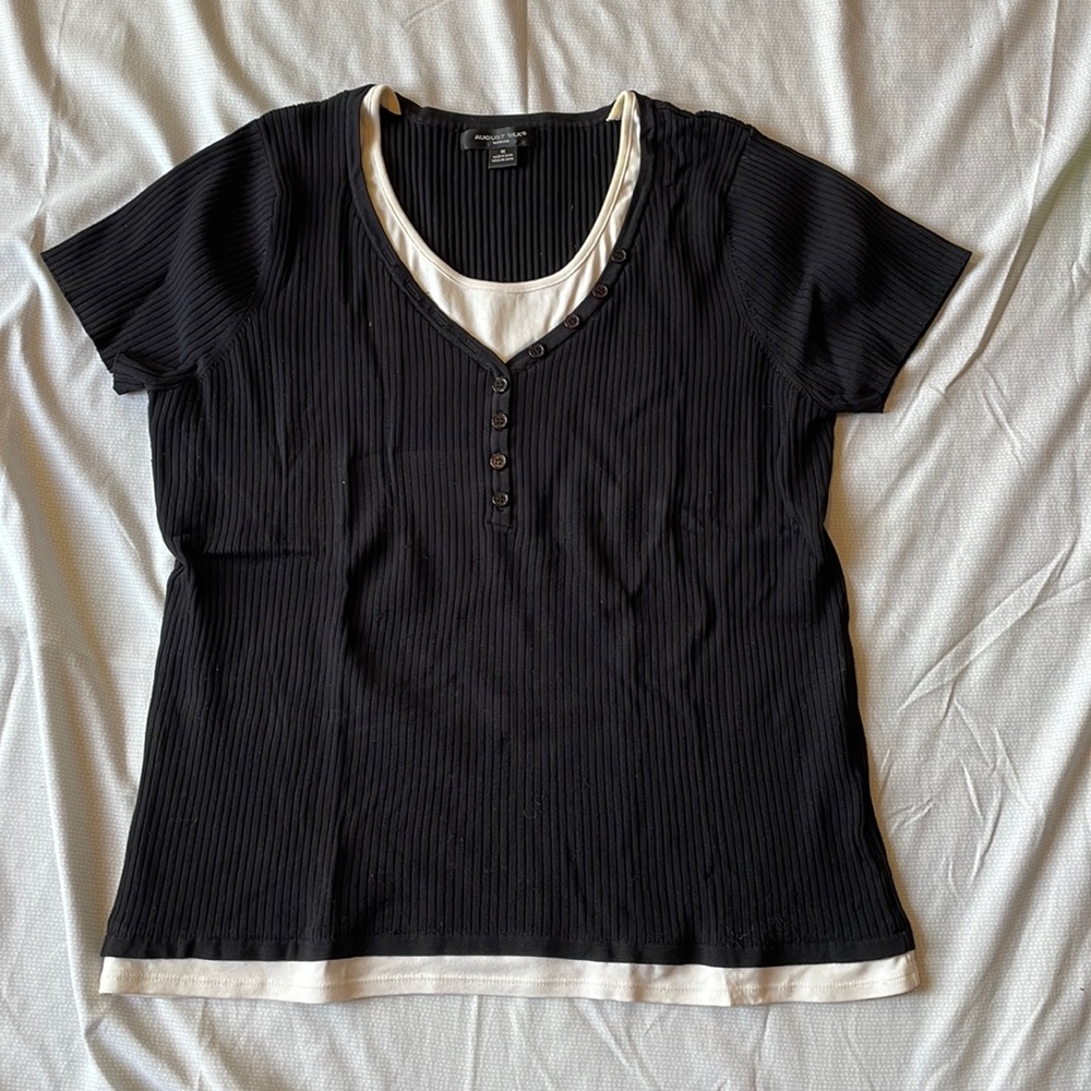 August Silk Woman short sleeve ribbed top